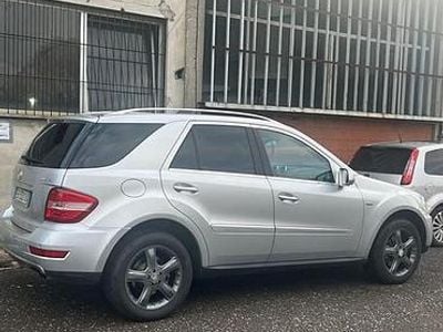 Begagnad Mercedes ML350 231 HK (169 kW) 2011 Grå SUV