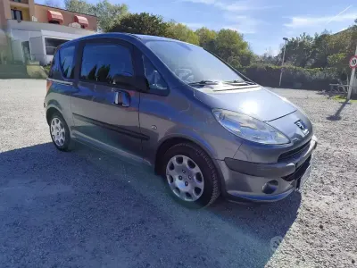 Occasion Peugeot 1007 73 PK (53 kW) 2007 Blauw MPV