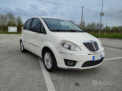 Usata Lancia Musa 78 CV (57 kW) 2012 Bianco Monovolume
