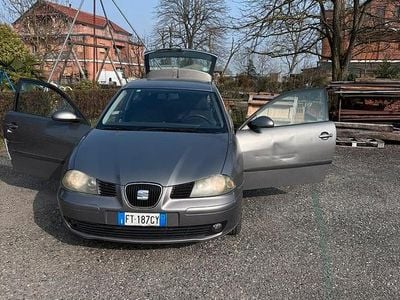 Usata Seat Ibiza 75 CV (55 kW) 2006 Grigio Utilitaria