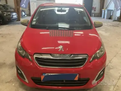 Usata Peugeot 108 Allure 82 CV (60 kW) 2015 Rosso Berlina