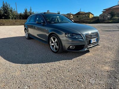 Usado Audi A4 Advanced Plus 170 CV (125 kW) 2012 Gris Familiar
