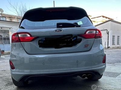 Usata Ford Fiesta ST200 200 CV (147 kW) 2019 Grigio Utilitaria