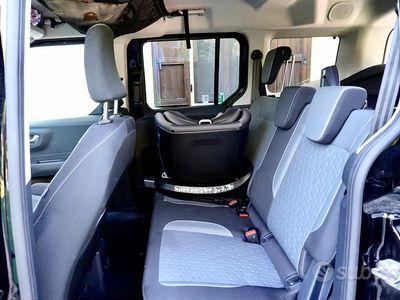 Usata Ford Tourneo 2024 Nero Utilitaria