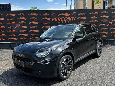 Usata Fiat 600 La Prima 109 CV (80 kW) 2025 Nero SUV