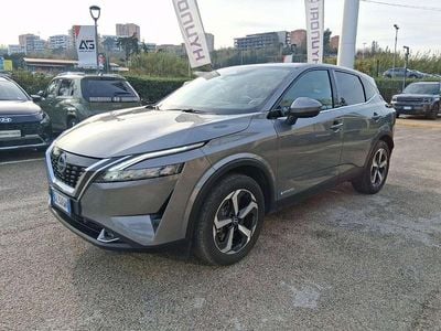 Begagnad Nissan Qashqai N-Connecta 190 HK (139 kW) 2022 Grå SUV