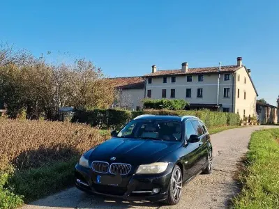 Usata BMW 318 98 CV (72 kW) 2011 Nero Berlina