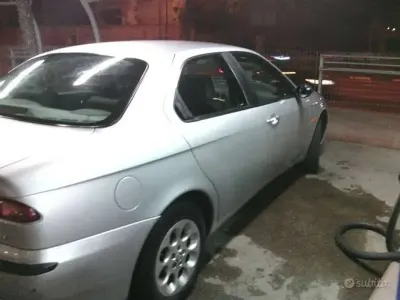 Usata Alfa Romeo 156 144 CV (105 kW) 1999 Grigio Berlina