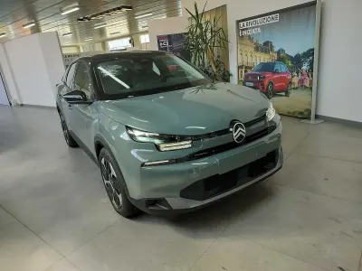 Nuova Citroën C4 PureTech 131 CV (96 kW) 2026 Verde SUV