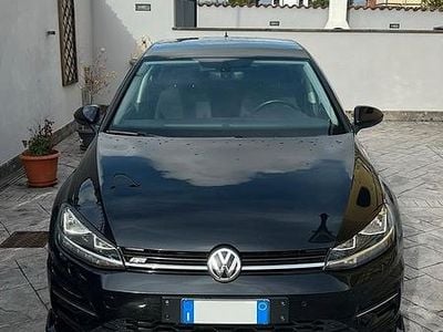 Nero Usata 2018 VW Golf R-line Berlina | 15.500 € (Buon prezzo)