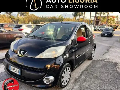 Usata Peugeot 107 54 CV (39 kW) 2007 Utilitaria