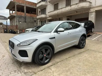 Usata Jaguar E-Pace R-Dynamic 150 CV (110 kW) 2020 Grigio SUV