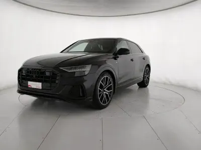 Usata Audi Q8 Sport 286 CV (210 kW) 2023 Nero mythos metallizzato SUV