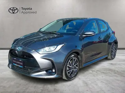 Gebraucht Toyota Yaris Hybrid Trend 92 PS (67 kW) 2022 Grau Kleinwagen