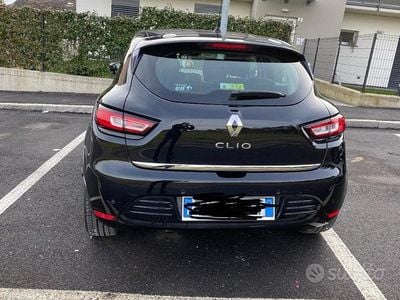 Usado Renault Clio IV 90 CV (66 kW) 2018 Negro Utilitario