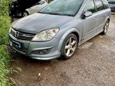 Usata Opel Astra Cosmo 110 CV (80 kW) 2008 Blu/azzurro Station wagon