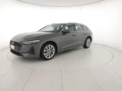Usata Audi A5 Business 299 CV (219 kW) 2025 Grigio chronos metallizzato Station wagon