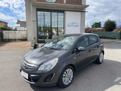 usata Opel Corsa 1.2 5 porte Cosmo - PER NEOPATENTATO -