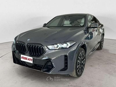 Usata BMW X6 M Sport 298 CV (219 kW) 2024 Grigio metallizzato SUV