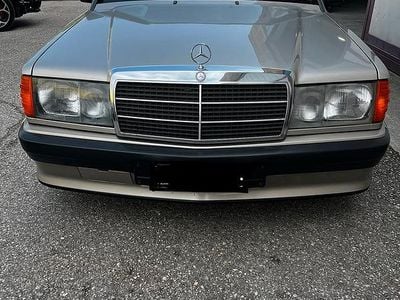 Usata Mercedes 190 1986 Grigio Berlina