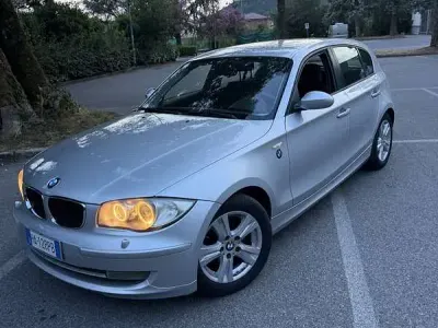 Usata BMW 118 143 CV (105 kW) 2008 Utilitaria