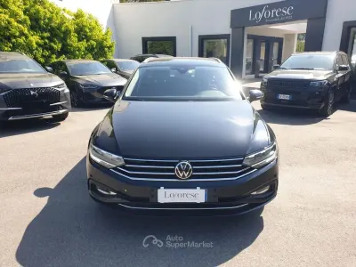 Usata VW Passat Business 122 CV (89 kW) 2021 Nero Station wagon
