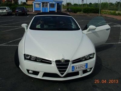 Usata Alfa Romeo Spider 200 CV (147 kW) 2013 Bianco Cabrio