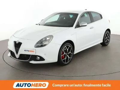 Usata Alfa Romeo Giulietta Super 120 CV (88 kW) 2020 Bianco Utilitaria