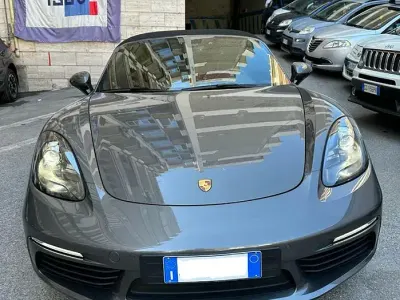Usata Porsche 718 300 CV (220 kW) 2018 Grigio Cabrio