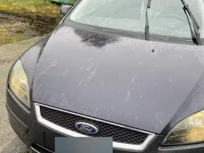 Usata Ford Focus 90 CV (66 kW) 2006 Grigio Station wagon