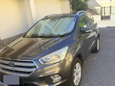 Usata Ford Kuga 120 CV (88 kW) 2018 SUV