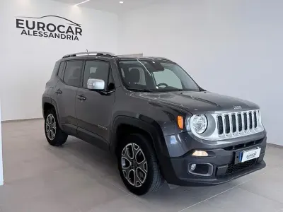 Usata Jeep Renegade Limited 140 CV (102 kW) 2016 Grigio SUV