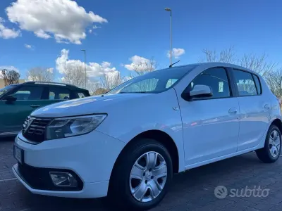 Usata Dacia Sandero Comfort 75 CV (55 kW) 2019 Bianco Berlina