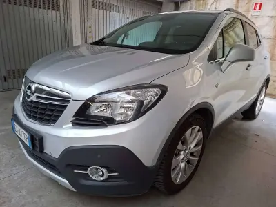 Usata Opel Mokka Cosmo 116 CV (85 kW) 2014 Argento SUV