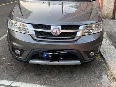 Usata Fiat Freemont Lounge 140 CV (102 kW) 2011 Grigio SUV