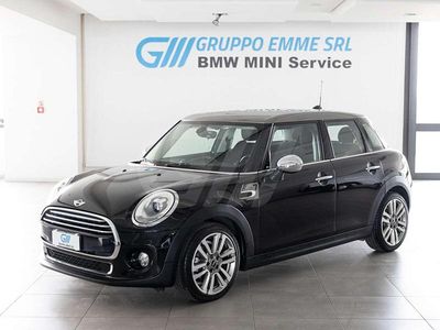 Usata Mini Cooper D Hype 116 CV (85 kW) 2017 Midniht black Utilitaria