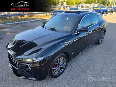 Usata Maserati Levante 275 CV (202 kW) 2019 Nero SUV