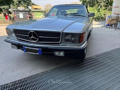 Usata Mercedes SL350 218 CV (160 kW) 1981 Argento Cabrio