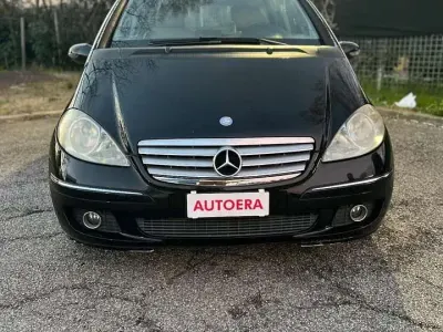 Begagnad Mercedes 180 Avantgarde 109 HK (80 kW) 2006 Vit Sedan