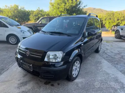 Usata Fiat Panda Dynamic 69 CV (50 kW) 2011 Nero Utilitaria