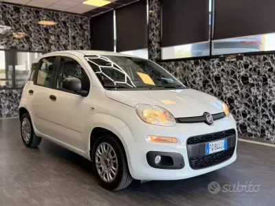 Usata Fiat Panda Lounge 80 CV (58 kW) 2016 Bianco Utilitaria