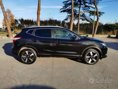 usata Nissan Qashqai 1.6 full optional km certificati