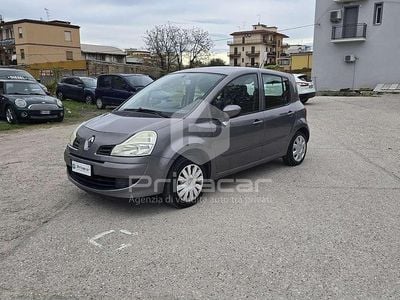 Usata Renault Modus 75 CV (55 kW) 2011 Grigio Monovolume