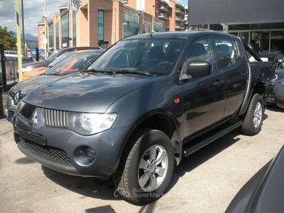 Usata Mitsubishi L200 Intense 137 CV (100 kW) 2013 Grigio Pick-up