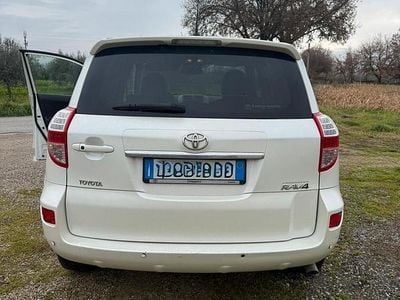 Usata Toyota RAV4 150 CV (110 kW) 2010 Bianco SUV