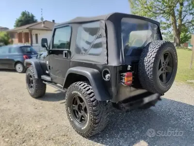 Occasion Jeep Wrangler 118 ch (86 kW) 1996 Noir SUV