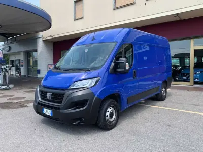 Usata Fiat Ducato 120 CV (88 kW) 2022 Blu/azzurro Furgone