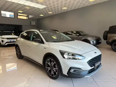 Usata Ford Focus Active 125 CV (91 kW) 2020 Grigio Berlina