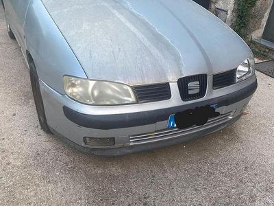 Usata Seat Ibiza 60 CV (44 kW) 2001 Grigio Utilitaria