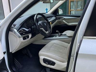 Usata BMW X5 Efficient Dynamics 231 CV (169 kW) 2016 Bianco SUV